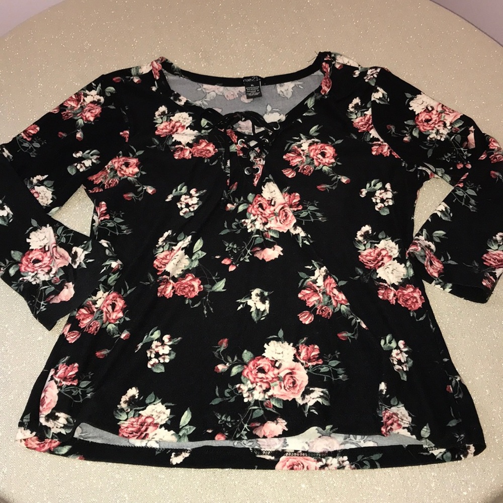 Rue21 floral shirt